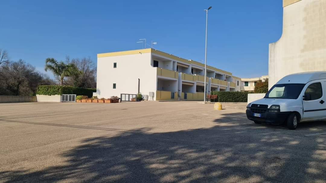  apartment  in   Leece   Italy   